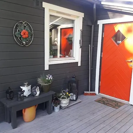 Sunny, Quiet, Large Terraces, Close To Everything Holiday home Alesund